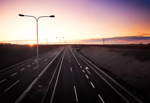 公路日落