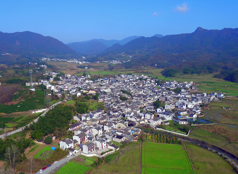 航拍安徽黃山宏村秋色風(fēng)光