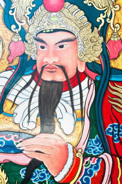 傳統(tǒng)的寺門(mén)型在中國(guó)城泰國(guó)。中國(guó)的神門(mén)上
