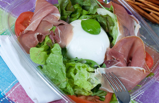 Bufala mozzarella沙拉