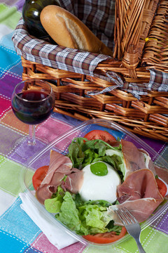 Bufala mozzarella沙拉