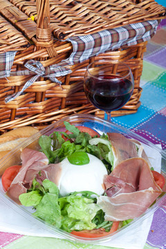 Bufala mozzarella沙拉
