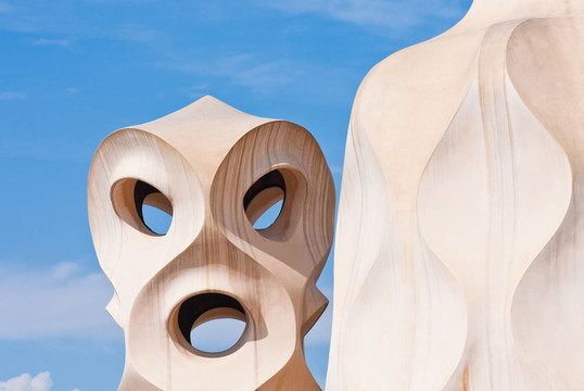 巴塞羅那。高迪：拉佩德雷拉或Casa Mila