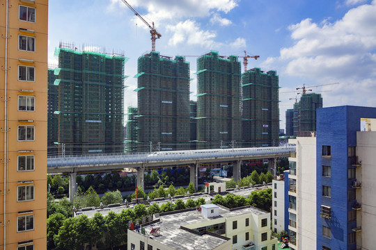 建設(shè)中的高層建筑