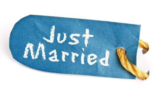 剛剛結(jié)婚的話在標(biāo)簽上