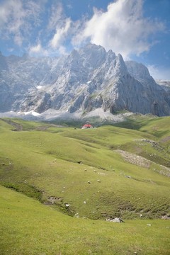 在懸崖小屋坎塔布連山云