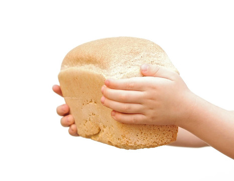 孩子們在白色背景上的面包