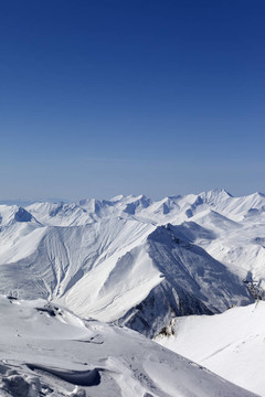 雪山。高加索山；格魯吉亞。