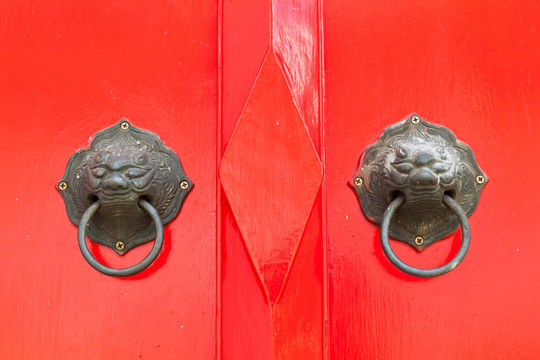 在泰國(guó)打開(kāi)門(mén)