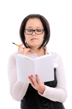 帶鉛筆和書的女人