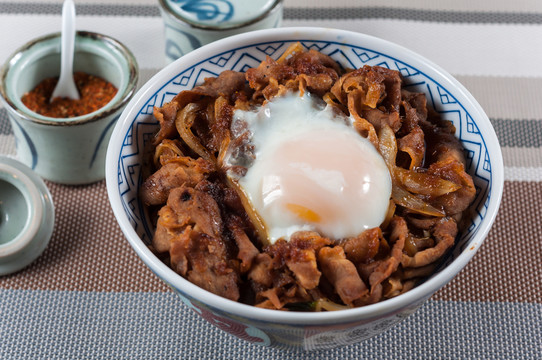 丼飯