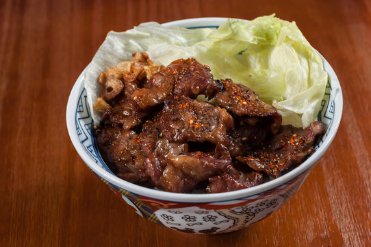 烤肉丼飯