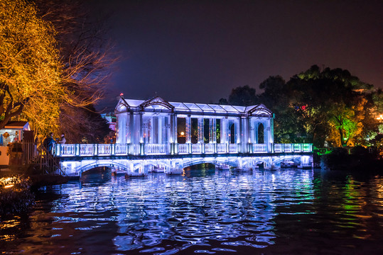 水晶橋
