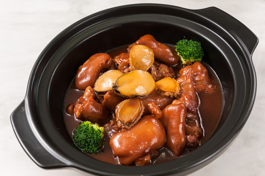 招財進(jìn)寶 鮑魚豬手