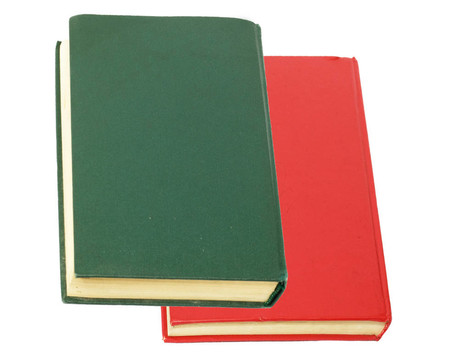 白色背景的綠皮書和紅皮書