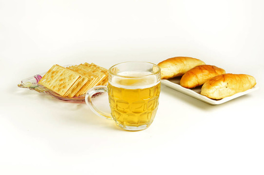 糕點和啤酒
