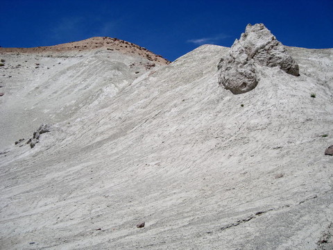 拉達克山的雪上