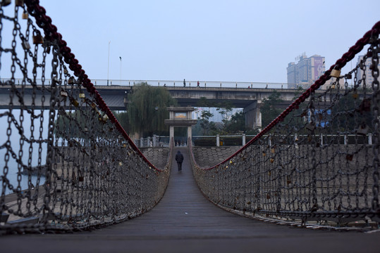 鎖心橋