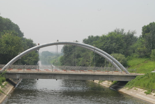 沈水彩虹渾北渠首拱橋