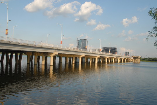 沈水彩虹渾河大橋