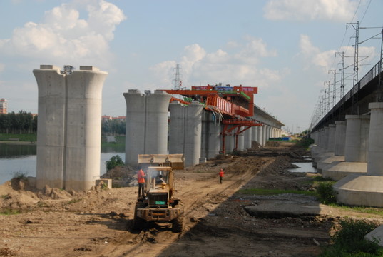 沈水彩虹哈大高速鐵路特大大橋