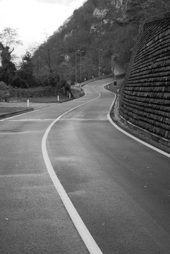 鋪平道路