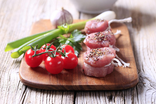 原料豬里脊肉和蔬菜