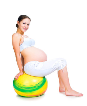 懷孕的婦女運動與健身球