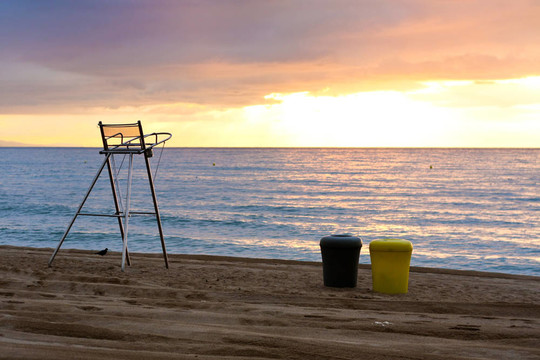 在Beach日出