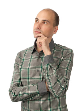 男人看著分隔開的思考