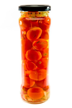 玻璃罐里的西紅柿罐頭