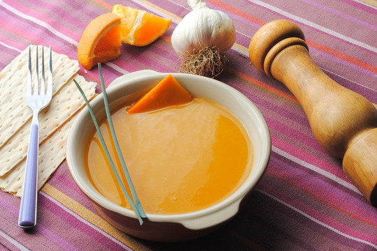 蒜蓉胡椒南瓜湯