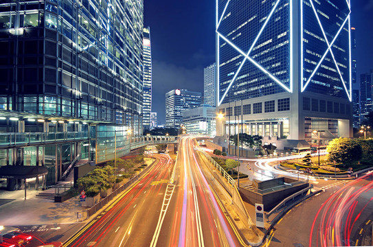高速交通和模糊光路