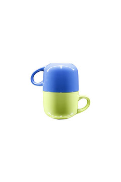 色茶杯
