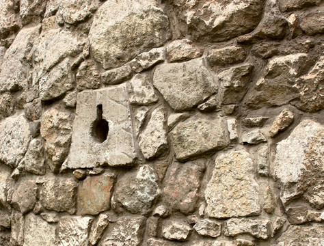 古石墙有漏洞