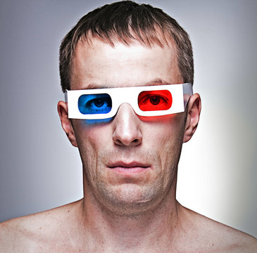3D眼鏡男子