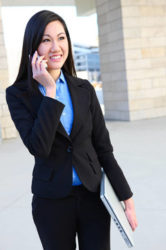漂亮的亞洲商業(yè)女人