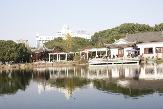 城鎮(zhèn)一角