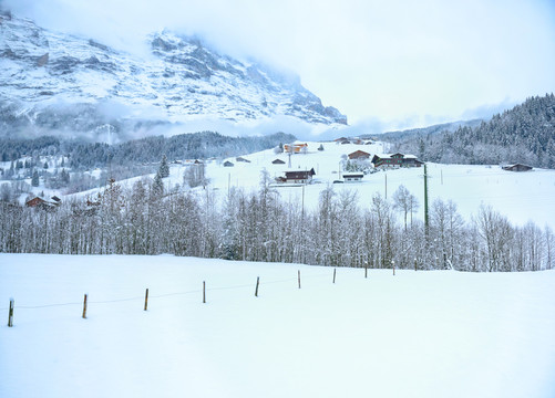 雪山小鎮(zhèn)