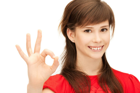 可愛的少女顯示確定的跡象