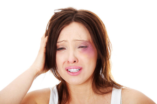 受虐受虐成熟白人婦女