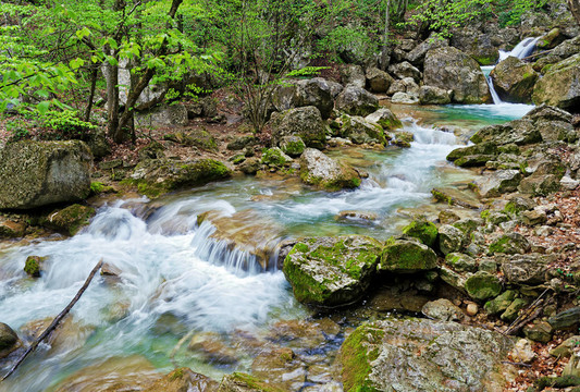 山區(qū)河流