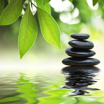 水上禪石金字塔