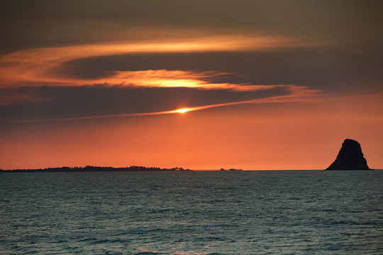 夕陽在海上