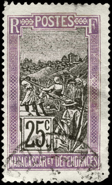 馬達(dá)加斯加-大約1922抬轎