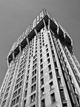 Torre Velasca；米蘭