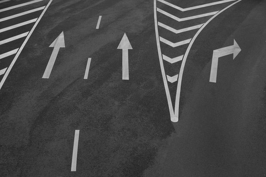 箭頭標(biāo)志和其他道路標(biāo)記