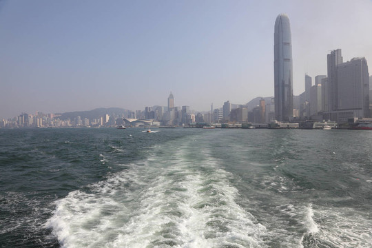 離開香港