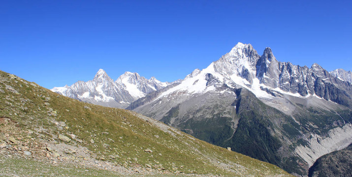 Mont Blanc massif；霞慕尼；法國