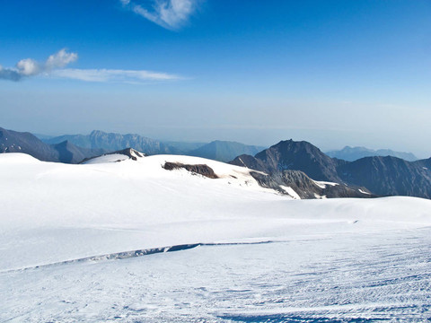 為了kasbek；高加索地區(qū)的圣山